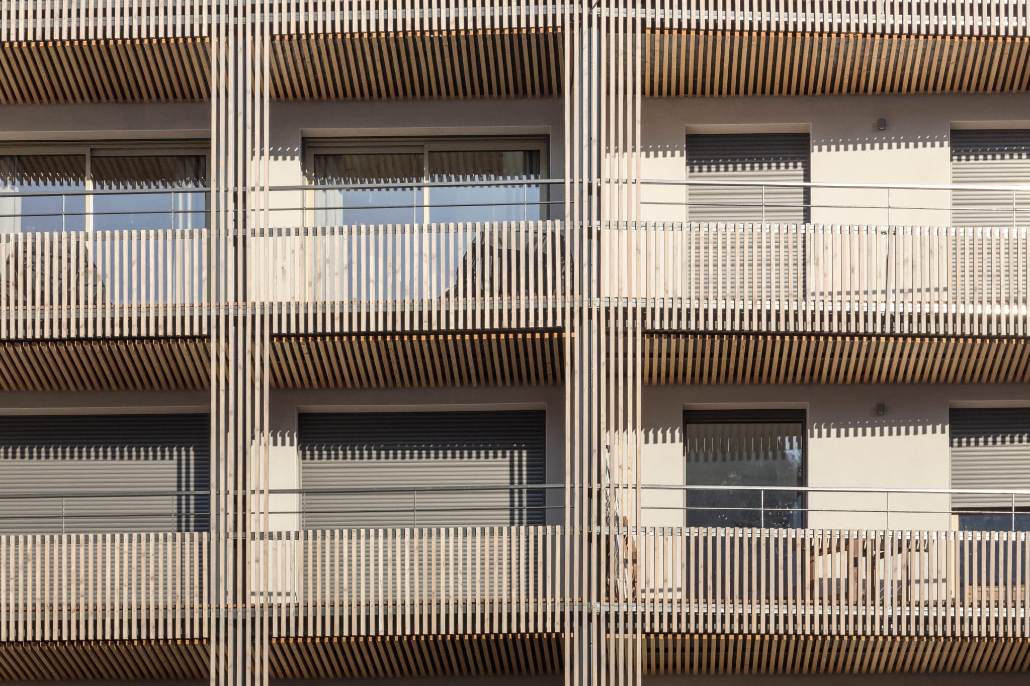Transformation d&rsquo;un hôtel en logements & commerces